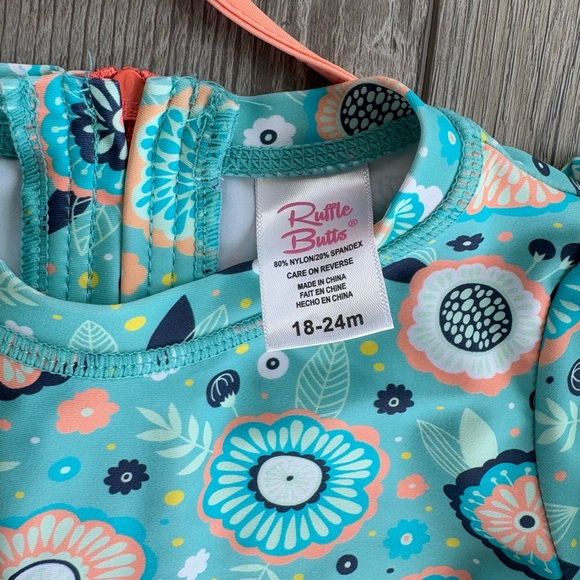 RuffleButts Rashguard Swim Set - Picture 4 of 4